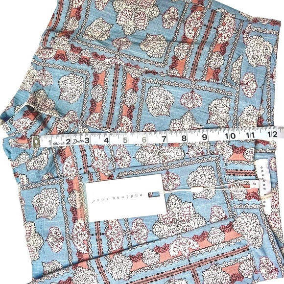 Endless Rose Women's Blue Pink High Waist Pleated Festival Shorts Size Small NWT - Picture 8 of 9